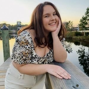 Meet your Posher, Marah